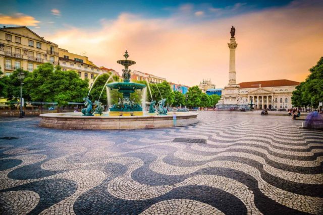tour-portugal-01 https://www.gloryjourneyinc.com/wp-content/uploads/2018/09/tour-portugal-01-640x427.jpg